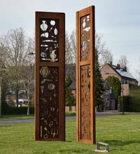 Fors, twee Romeinse tempeldeuren voor de wijk Loovelden, Lingewaard