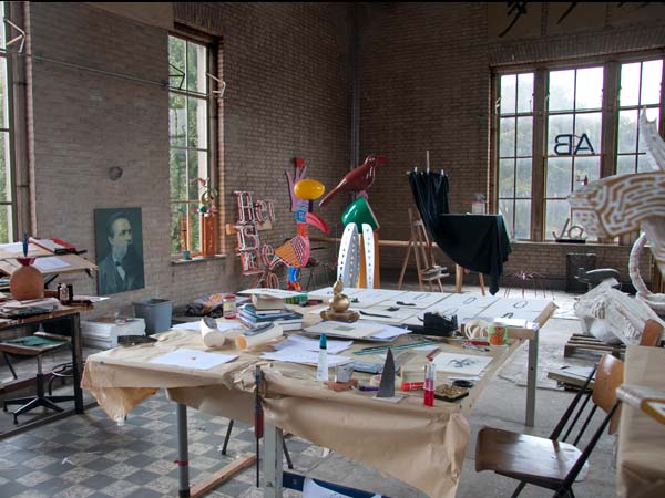 studio 2011