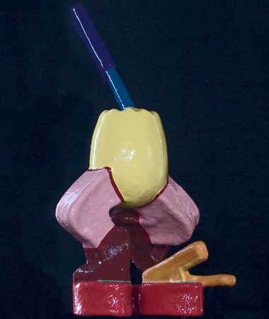 The semiotician, a dancing eg on a note and a letter.The sculpture is made of polyester and painted